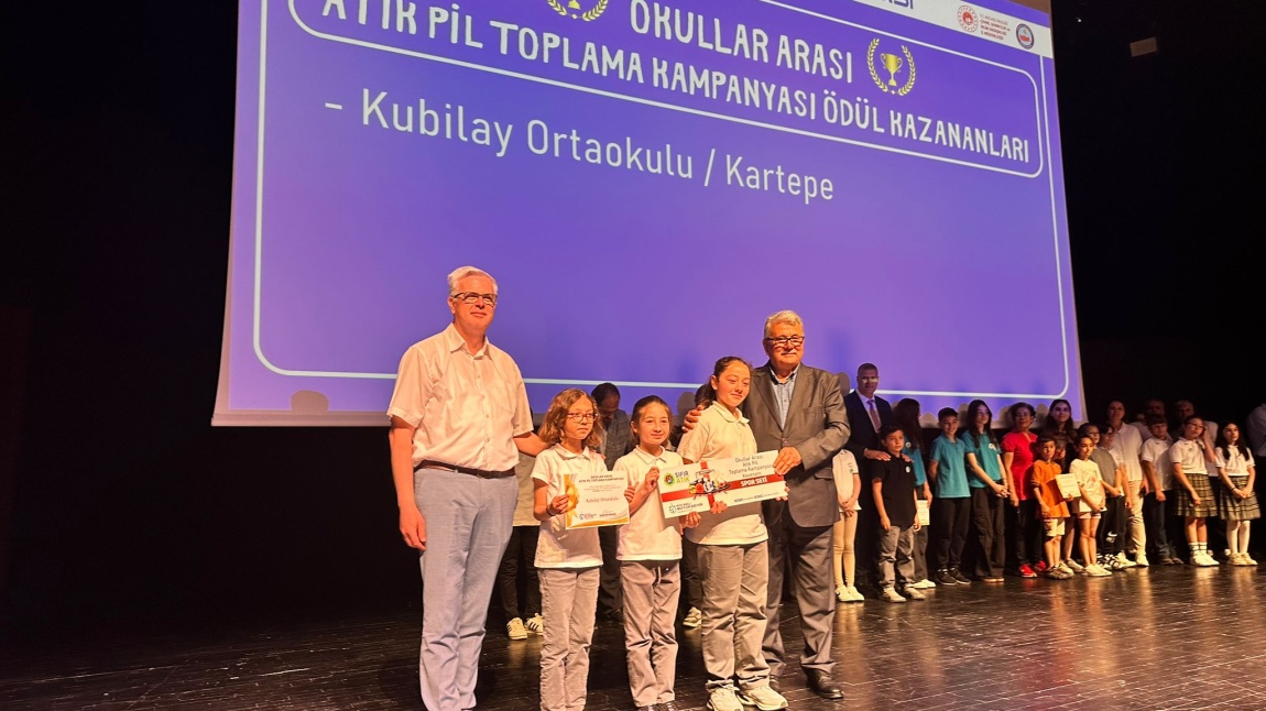️ Öğrencilerimiz tam 600 kg atık pil toplayarak Kocaeli 1.si oldular! 